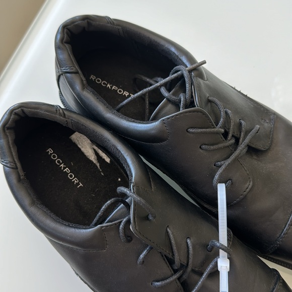 Rockport men’s lace-up shoes - size 12 - Picture 6 of 8